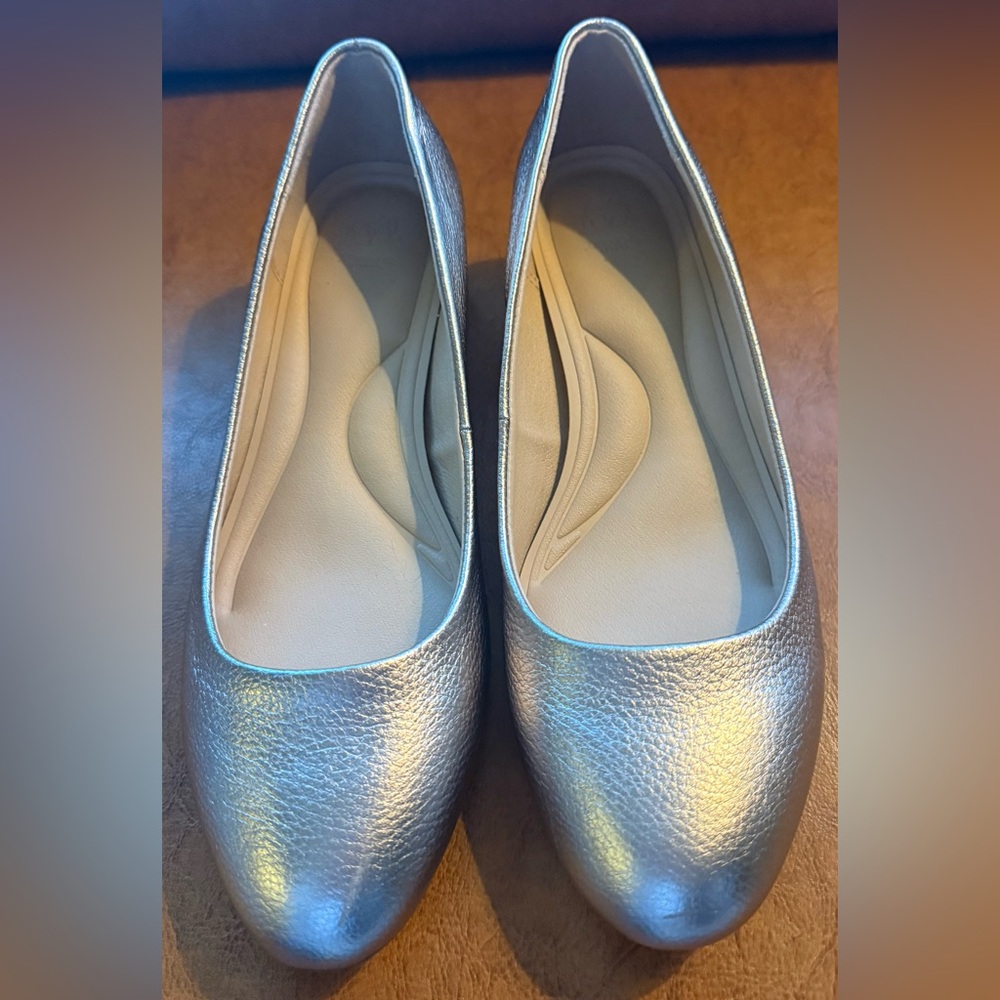 Dune London Bracket Gold Leather Block Heel Pumps 39 US 8.5 Wide - Picture 4 of 12